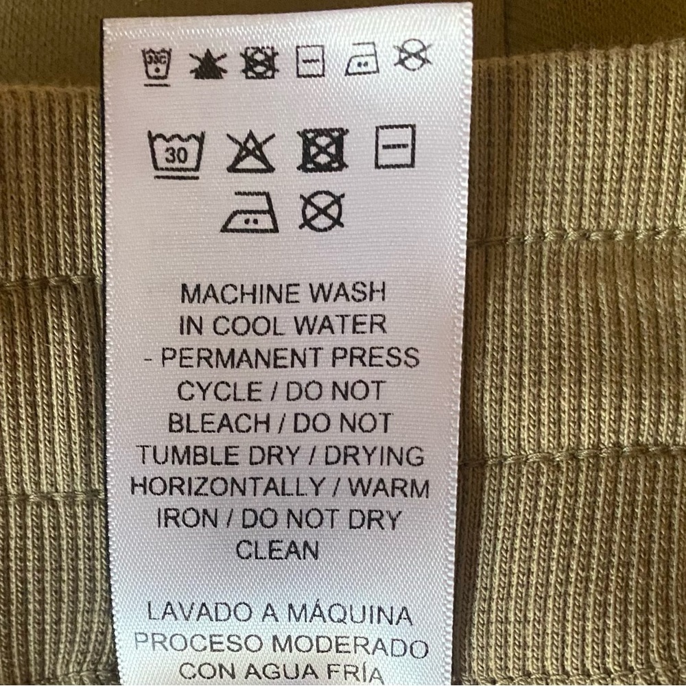 PUMA WOMENS SIZE LARGE  ESSENTIAL CARGO FLEECE PANTS IN OAK BRANCH - Picture 4 of 14